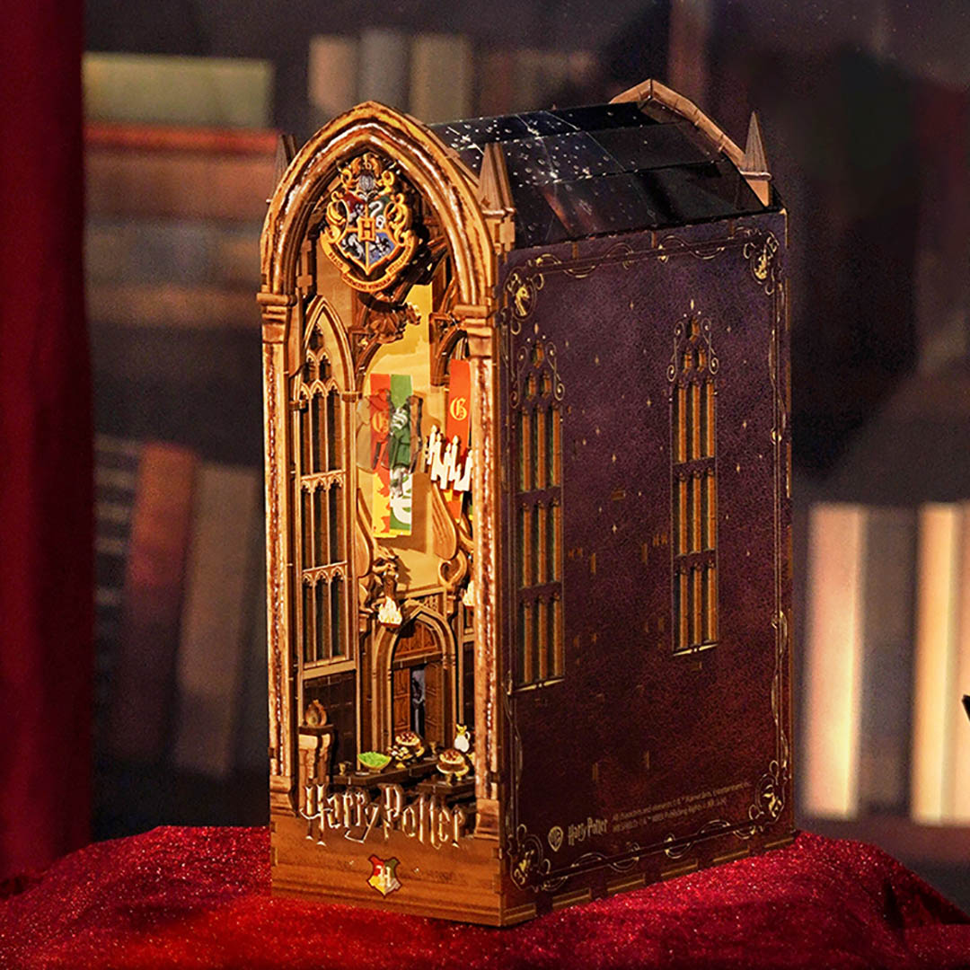 Magic Auditorium DIY Book Nook Shelf Indert