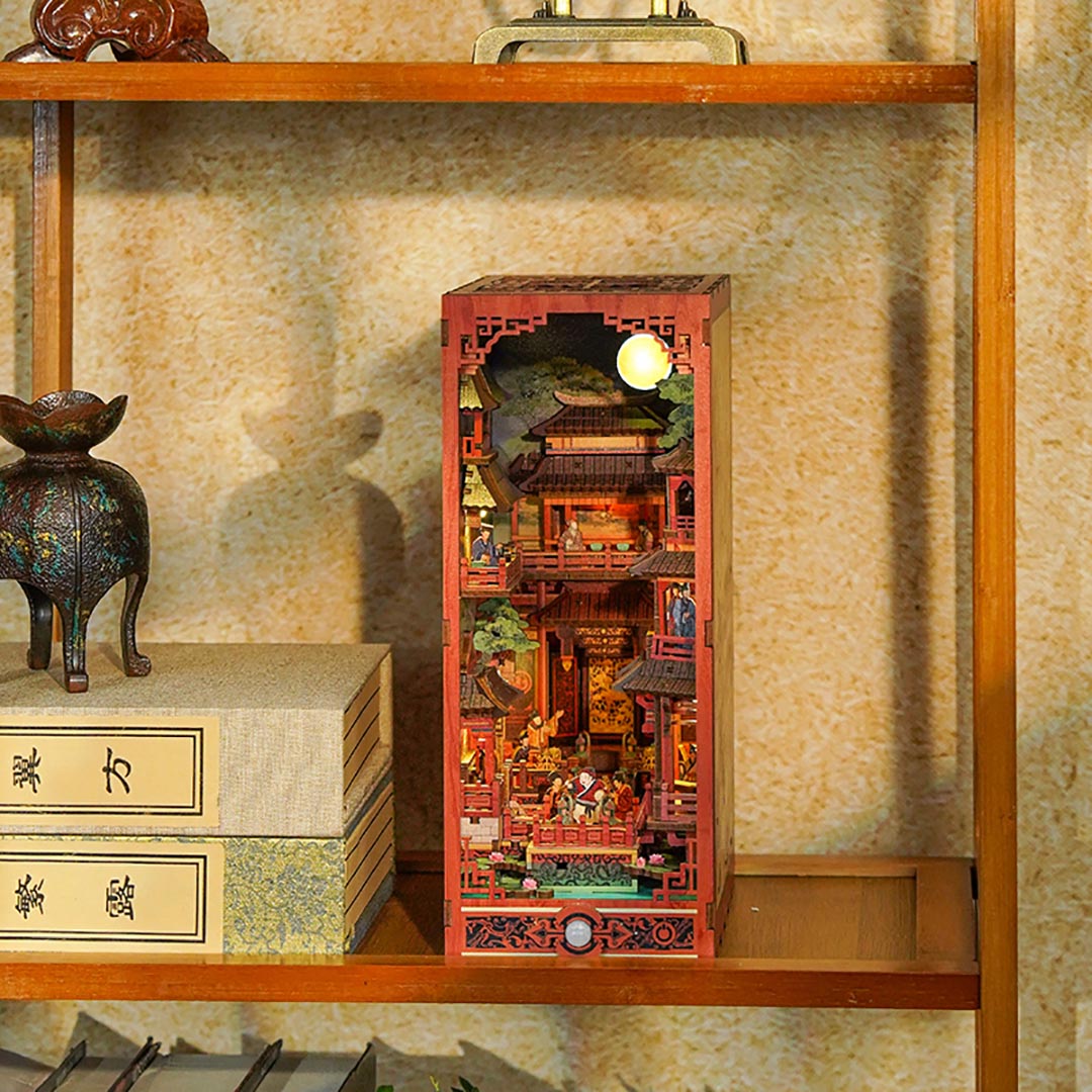 Han Palace Moon DIY Book Nook Kit