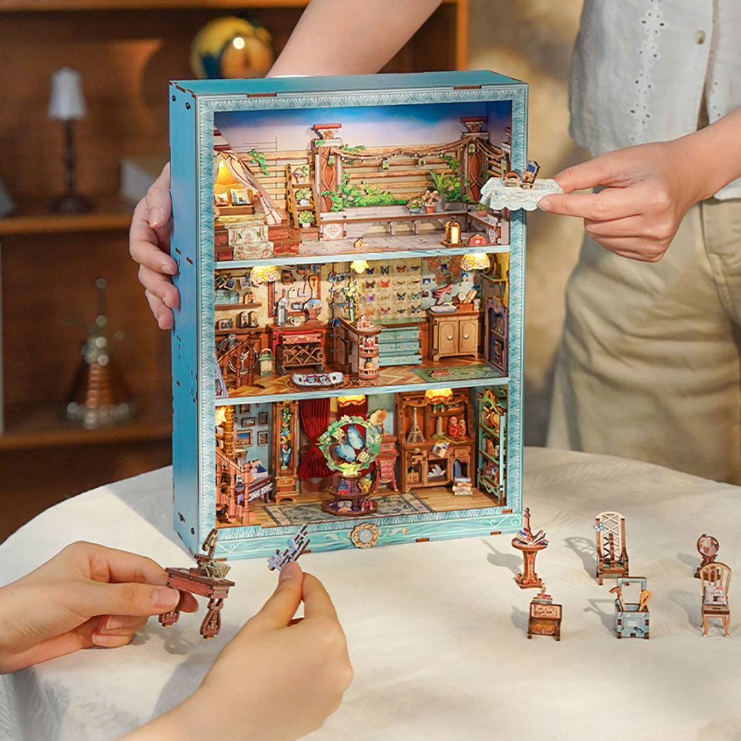 Travel Collector DIY Story Frame Kit