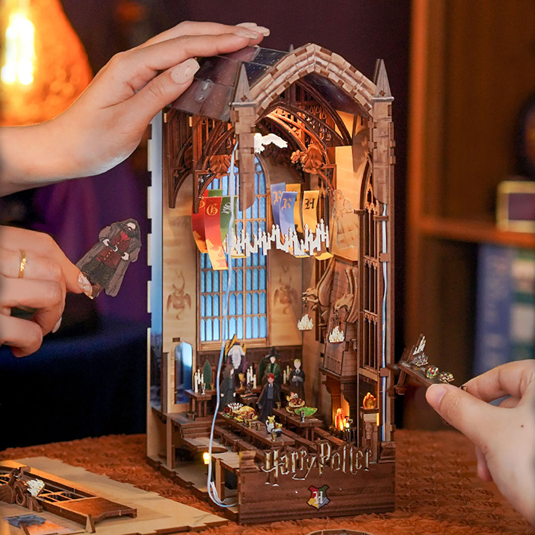 Magic Auditorium DIY Book Nook Shelf Indert