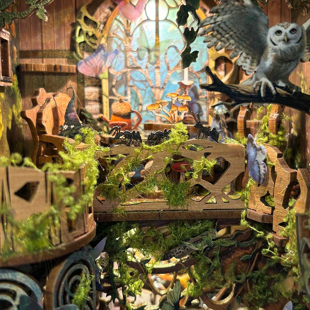 Insect Story DIY Book Nook Bookshelf Insert – Fifijoy