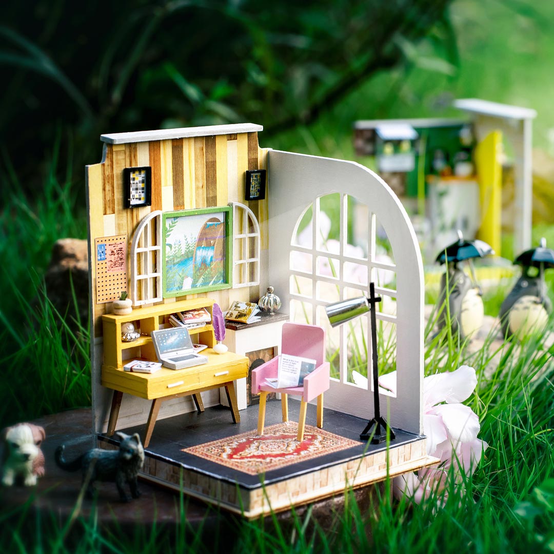 Merry Christmas DIY Miniature House Kit