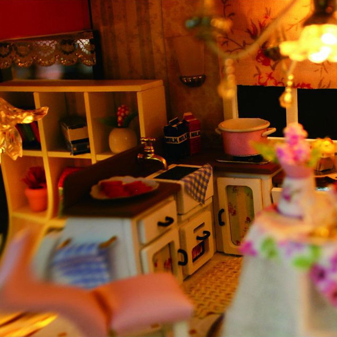 Sweet Words Miniature DIY House Kit