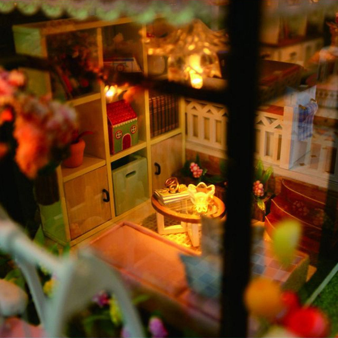 Sweet Words Miniature DIY House Kit