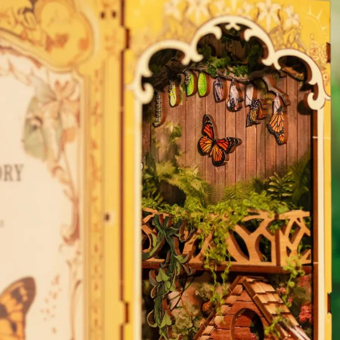 Insect Story DIY Book Nook Bookshelf Insert – Fifijoy