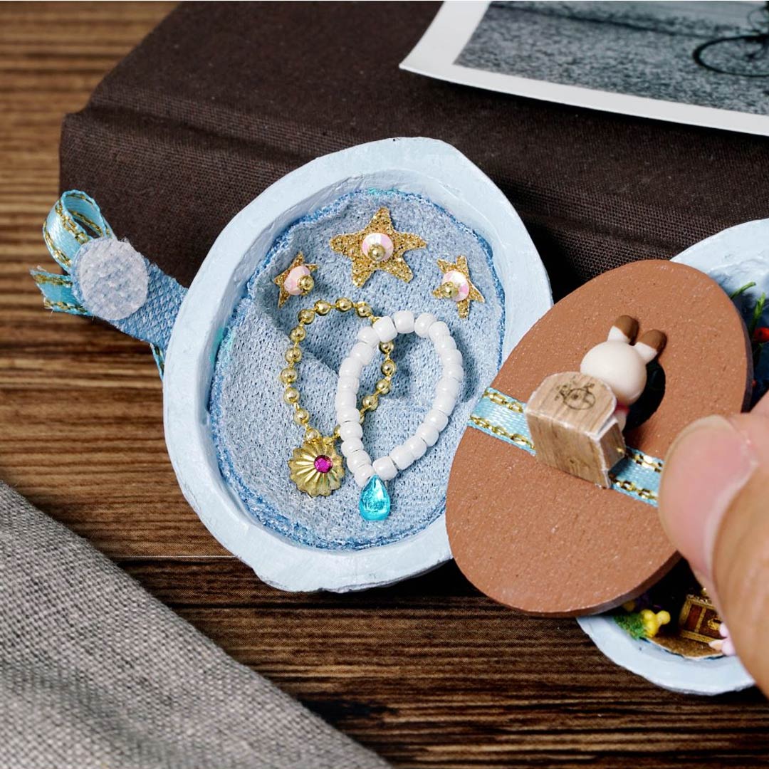 Creative Rabbits Miniature Walnut DIY Kit