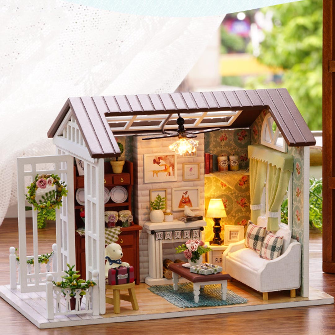 Forest Times Mini Doll House Kit