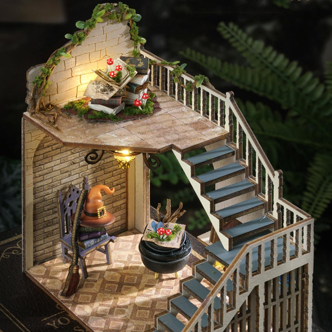 Magic Villa DIY Miniature Dollhouse Kit