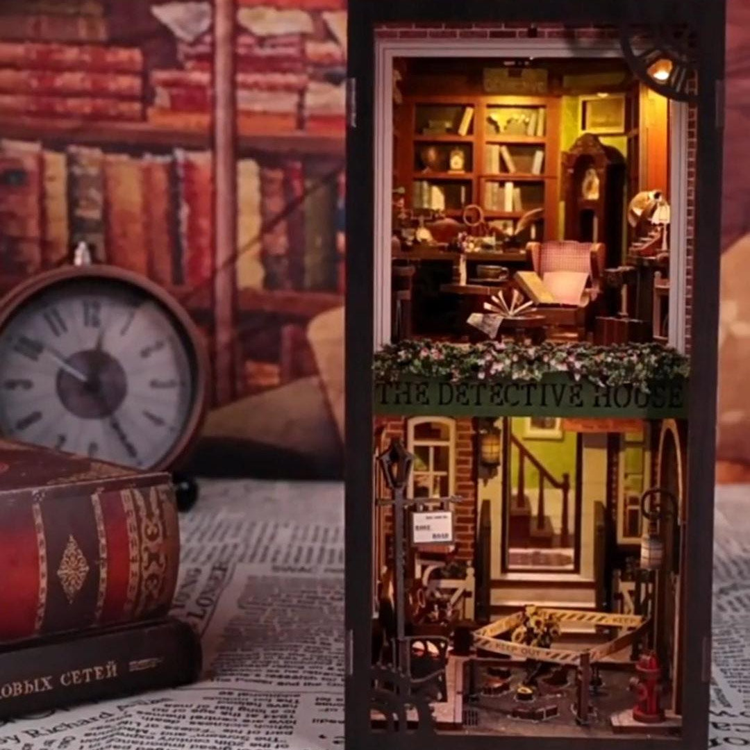 Rose Detective Agency DIY Book Nook Kit - Bookshelf Insert Diorama