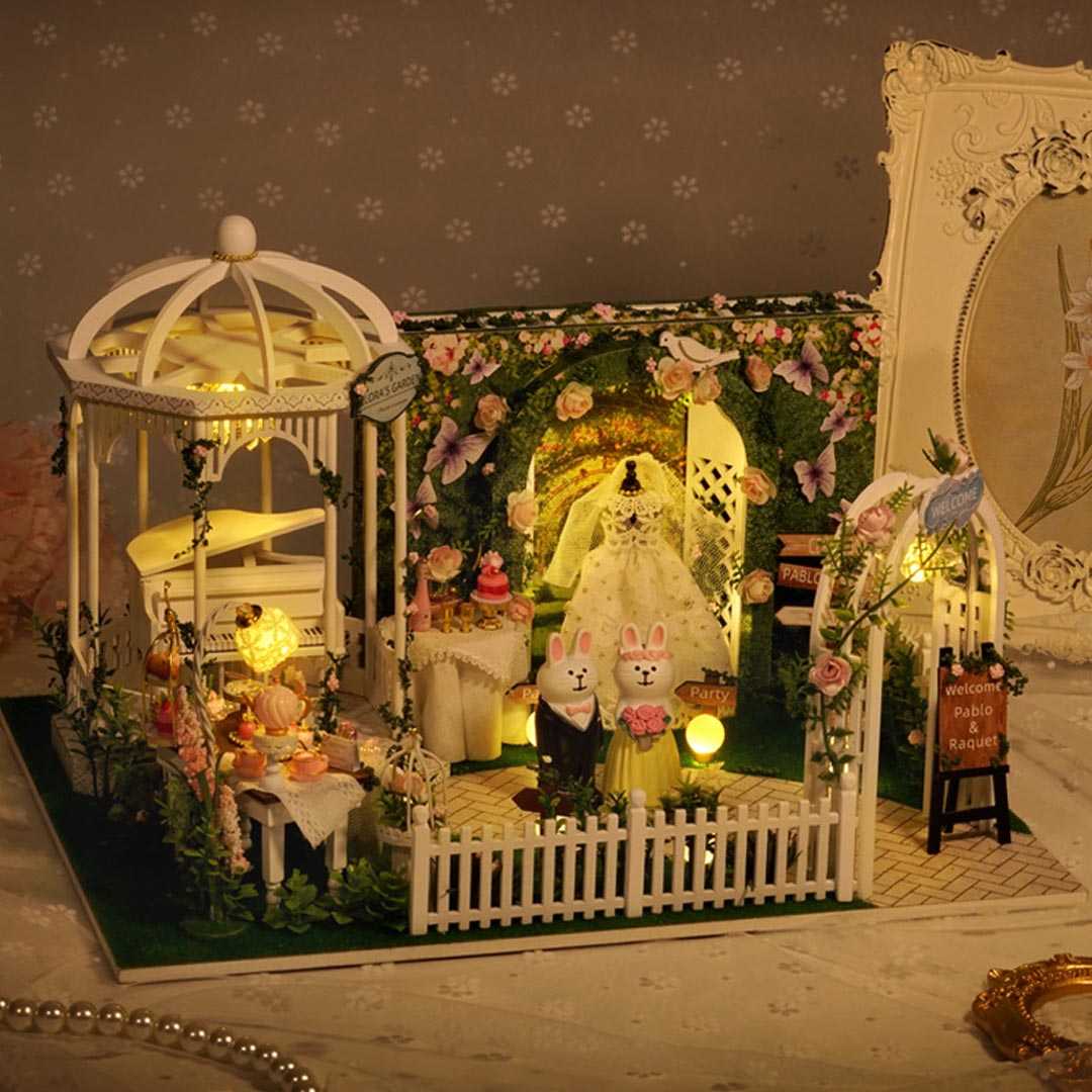 Meet to the Love DIY Wedding Dollhouse Kit