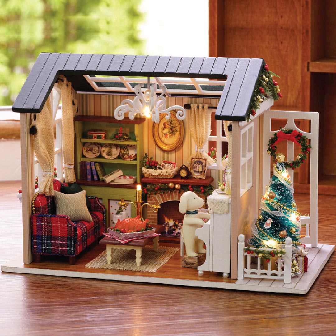 Christmas Times Mini Doll House Kit
