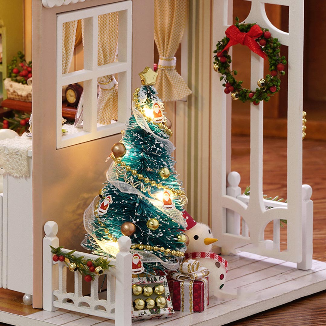 Forest Times Mini Doll House Kit