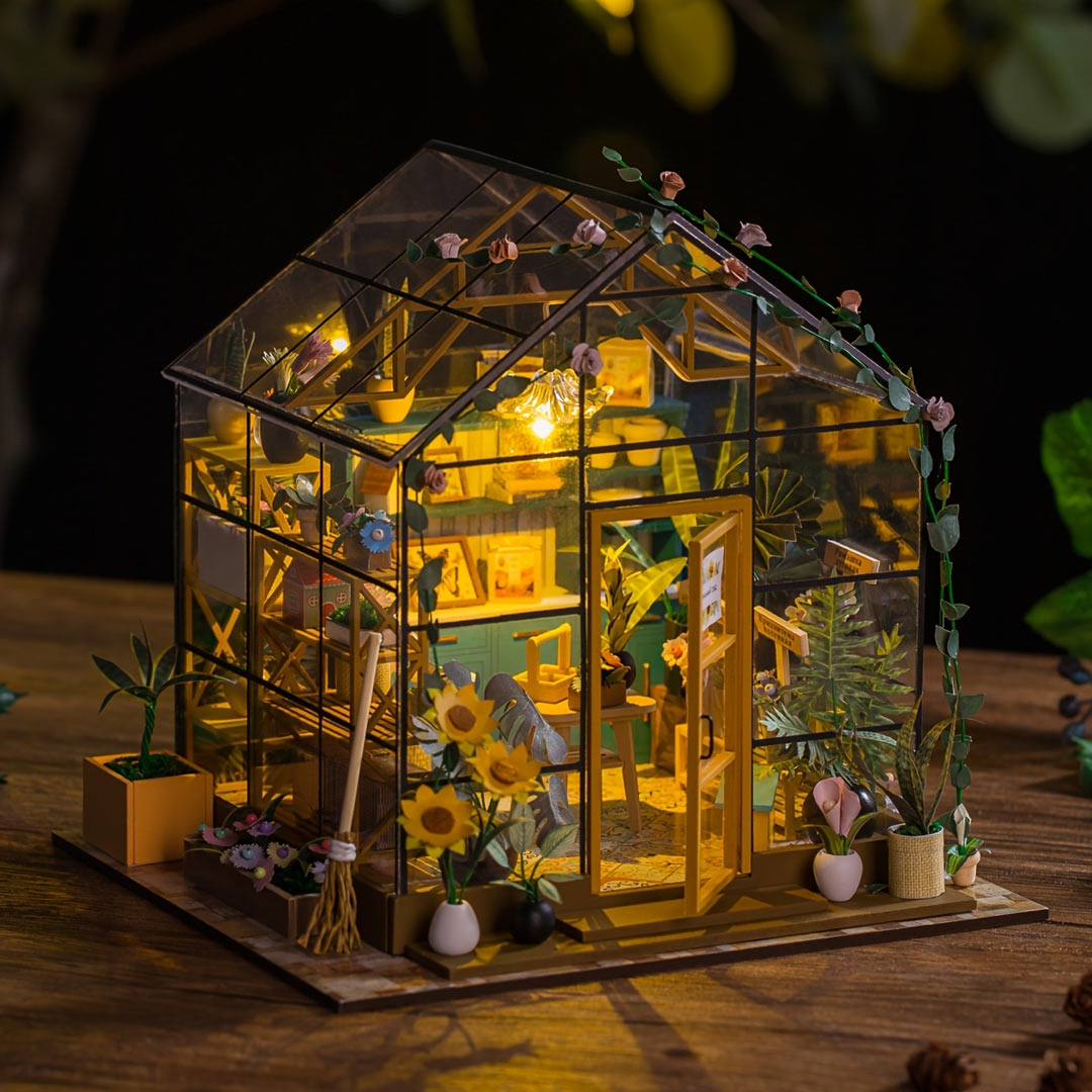 Sunshine Green House DIY Miniature House Kit