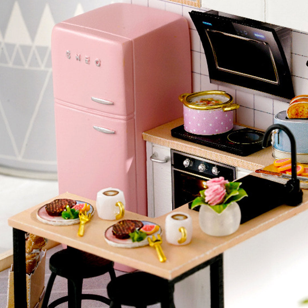 Creative Kitchen Miniature Dollhouse Kit
