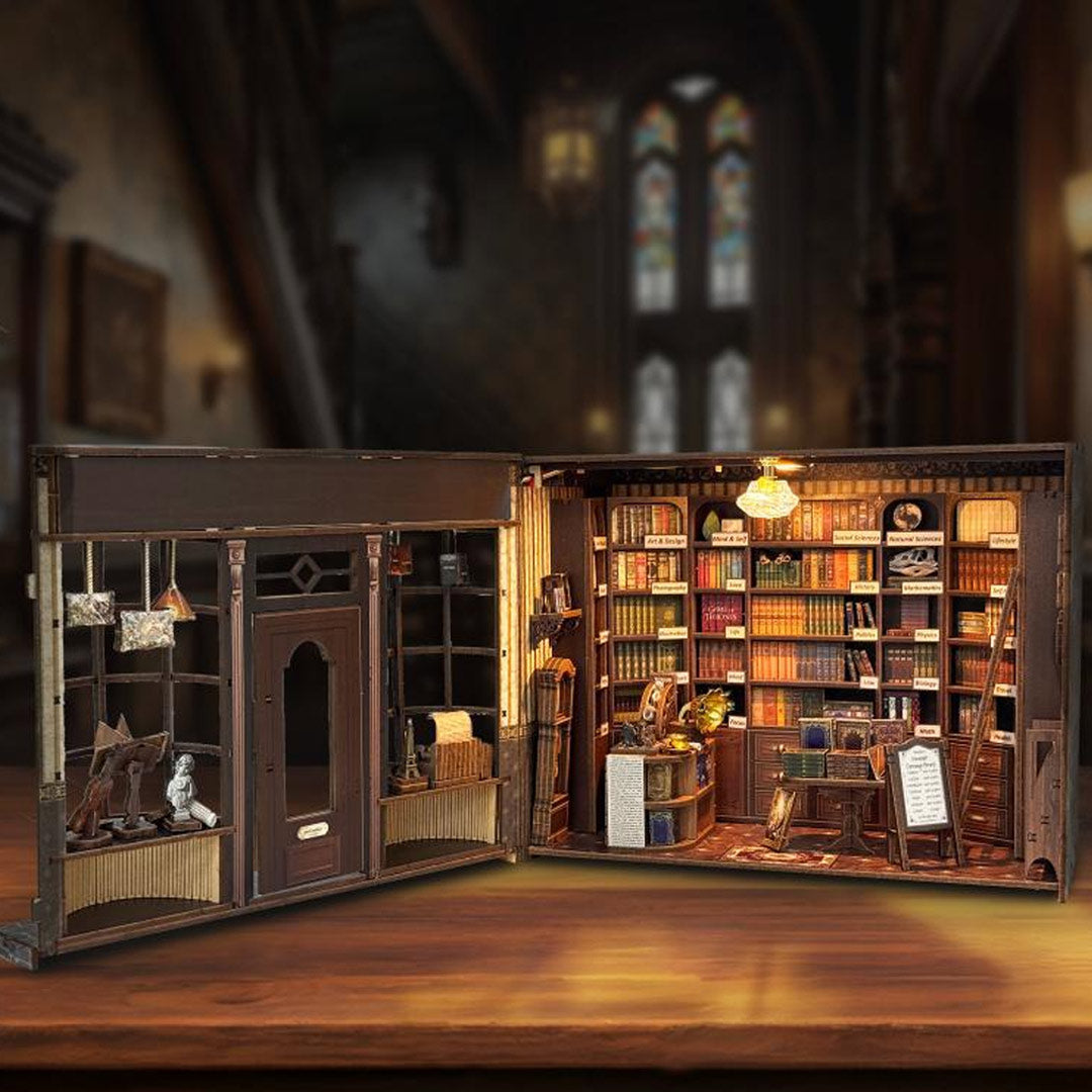 Hoggor Bookstore DIY Miniature House Kit