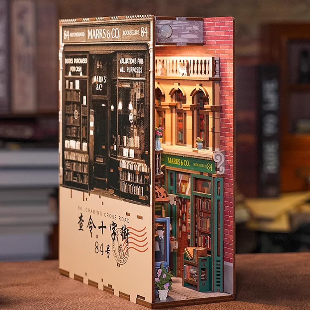 84 Charing Cross Road Wooden Puzzle Book Nook