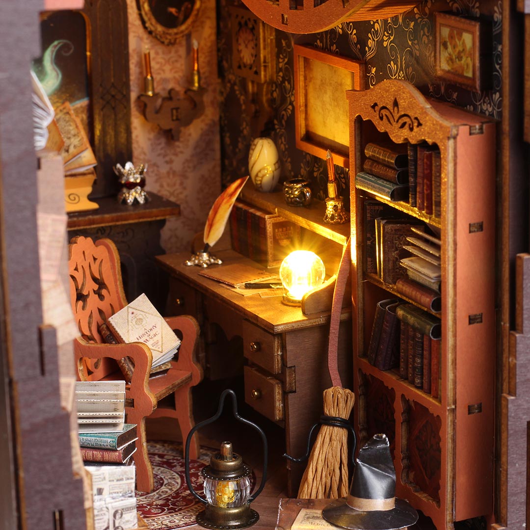 Magic Library Wooden Book Nook Shelf Insert