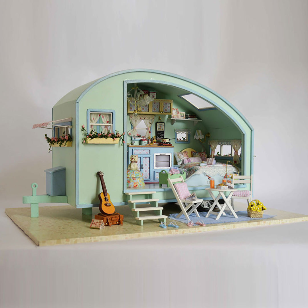 Time Travel DIY Dollhouse Miniature Caravan