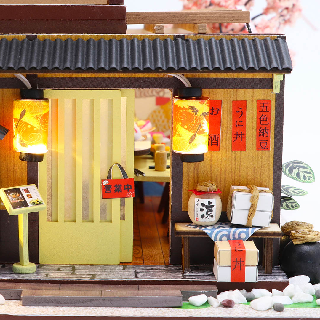 Japanese Style Gibbon Sushi Miniature Dollhouse