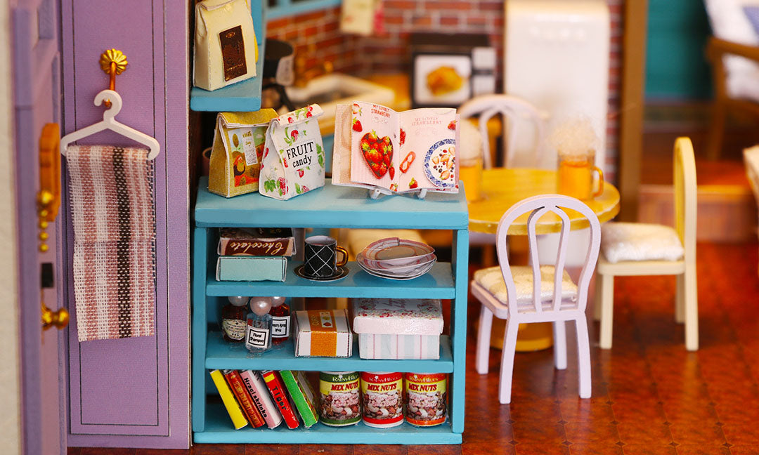 Central Perk Café DIY Miniature House – Fifijoy