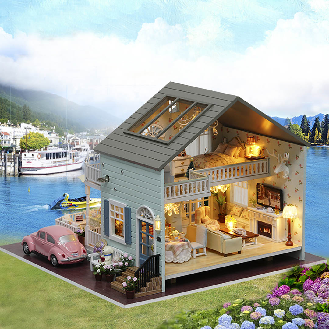 New Zealand Queenstown Miniature Dollhouse
