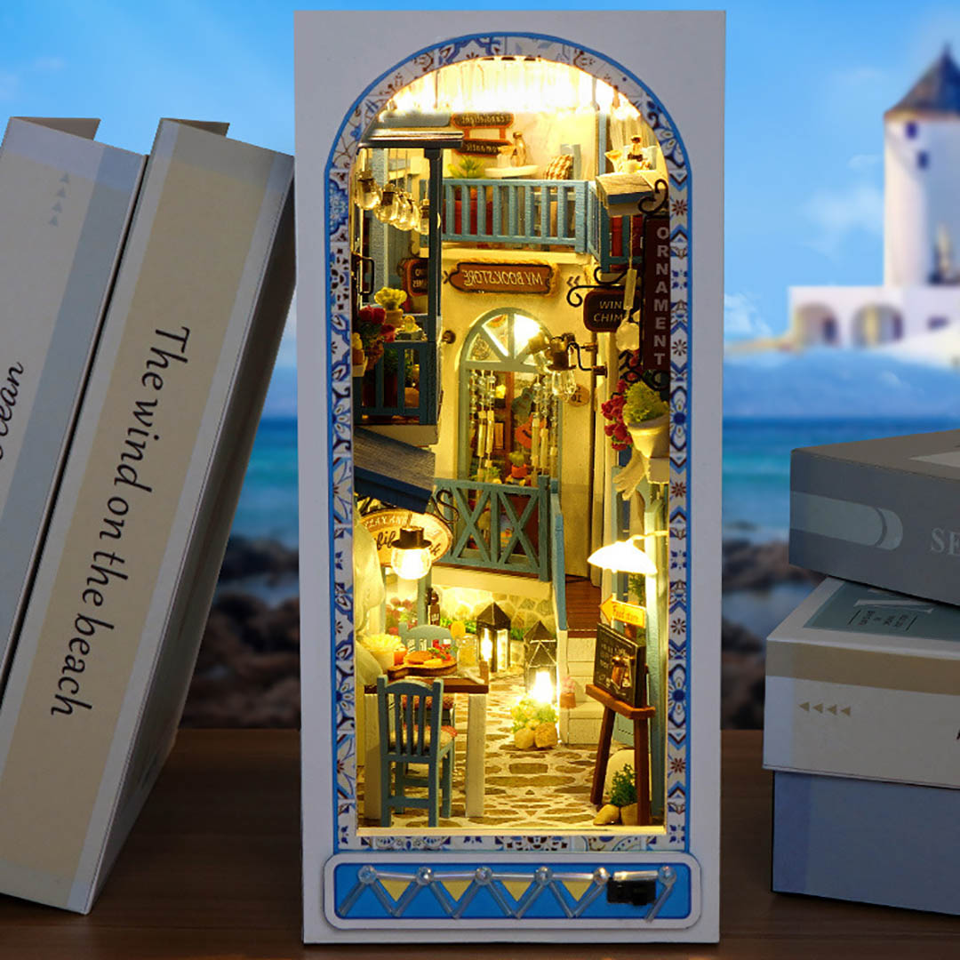 Book Nook shelf dioramas