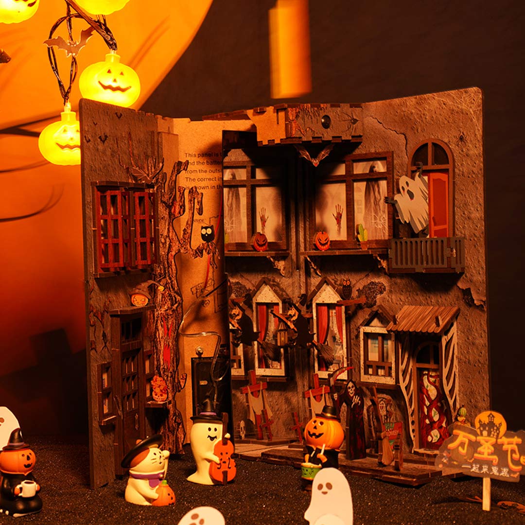 Halloween Spooky Alley Wooden Puzzle Book Nook