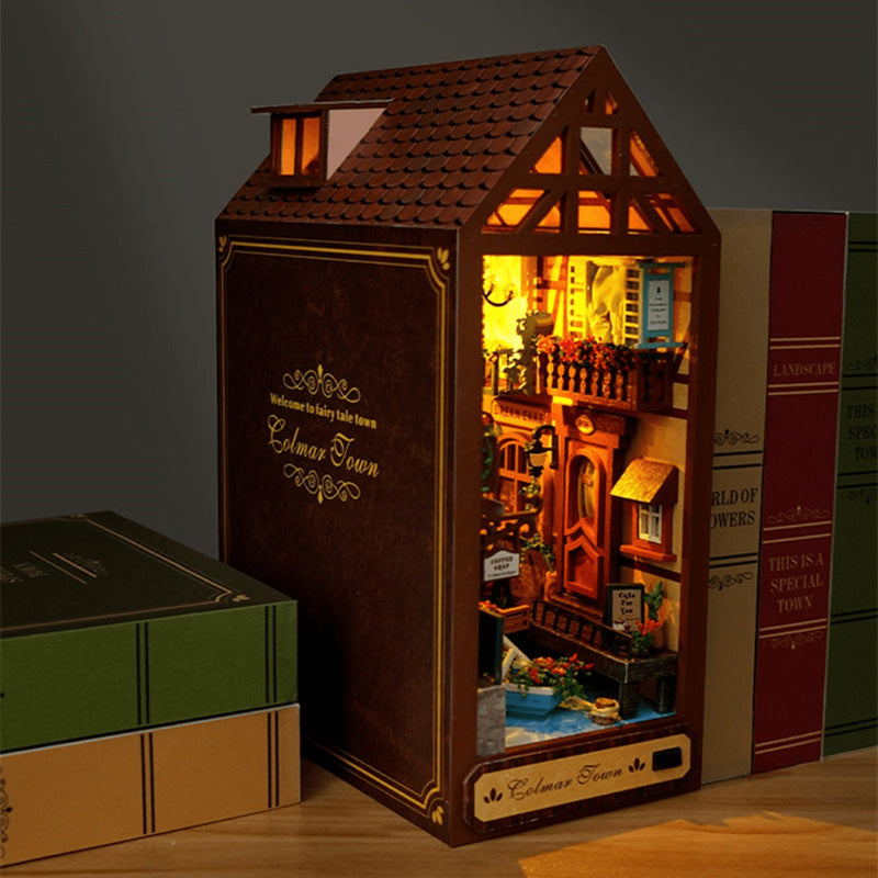 Fifijoy Book Nook