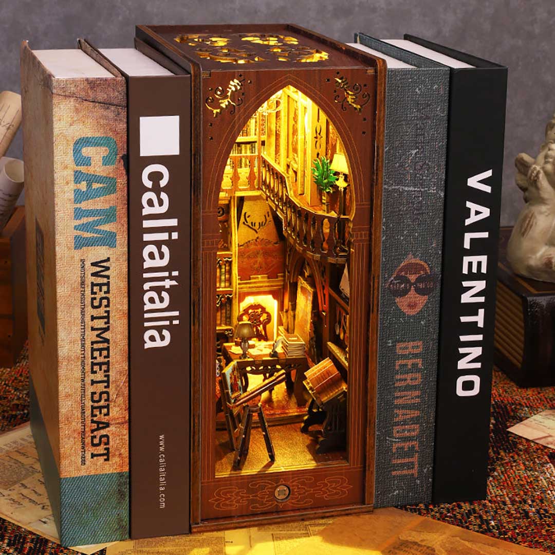 Fifijoy Book Nook Miniature